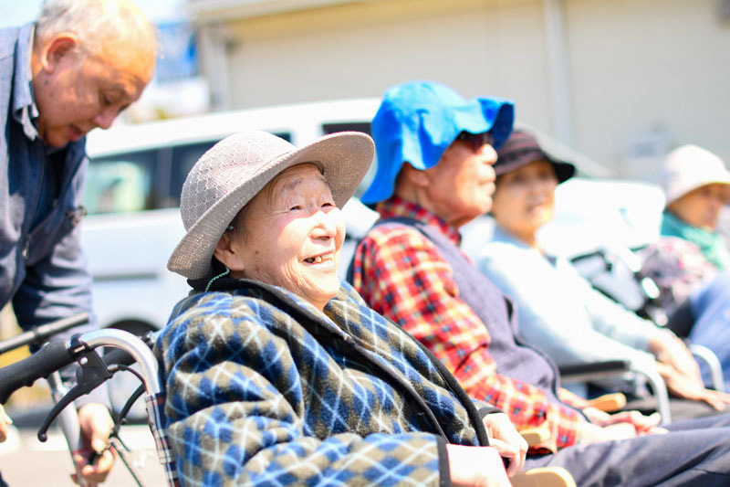 駐車場にてリハビリ体操