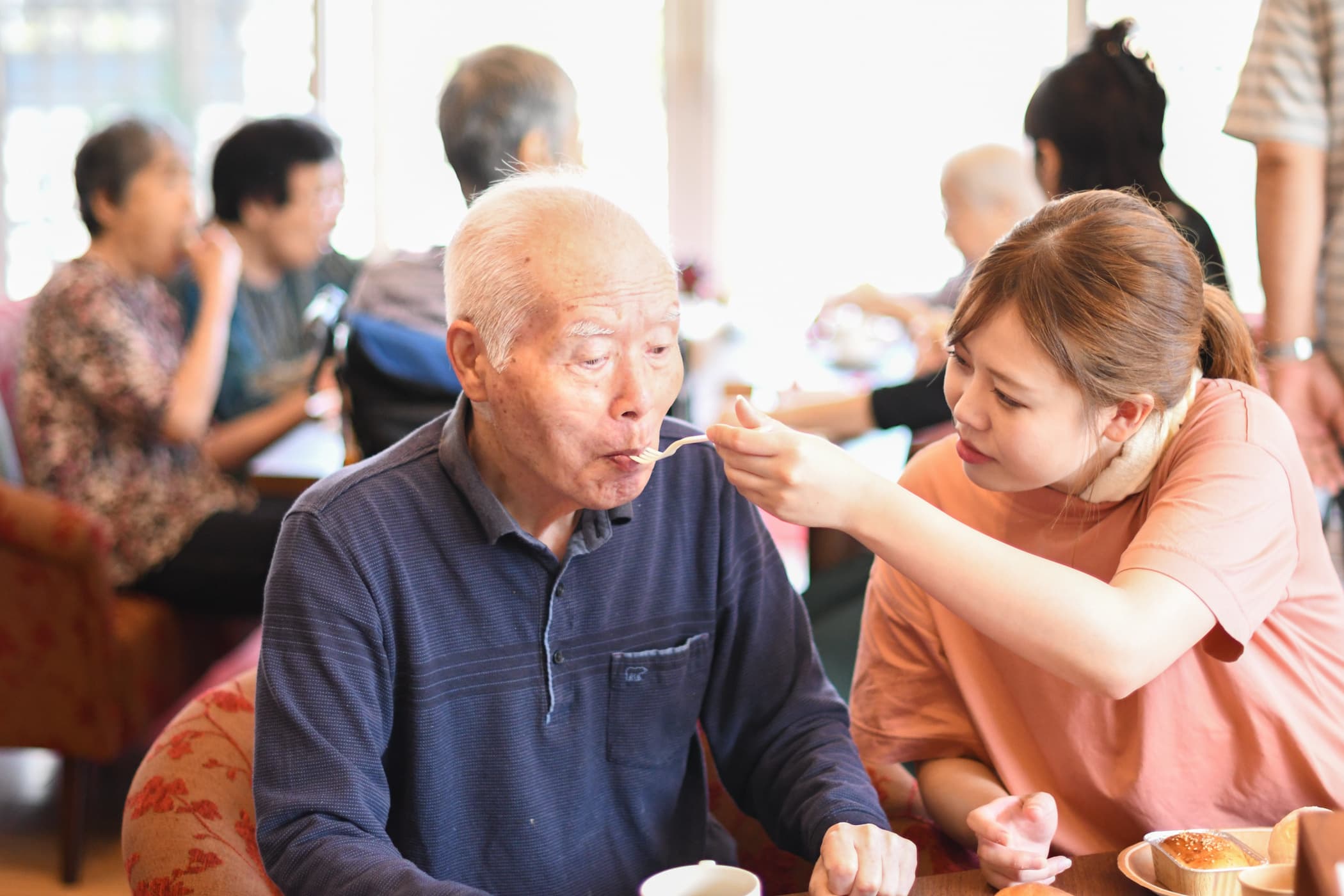 カフェの会