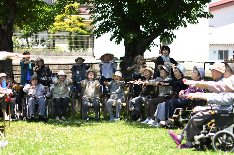 久し振りの公園での体操